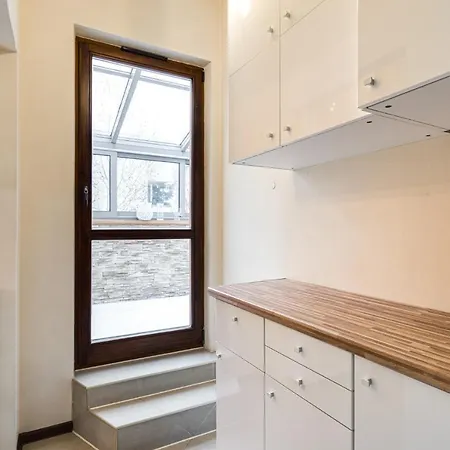 Apartament Wiktoria Wilanow 바르샤바